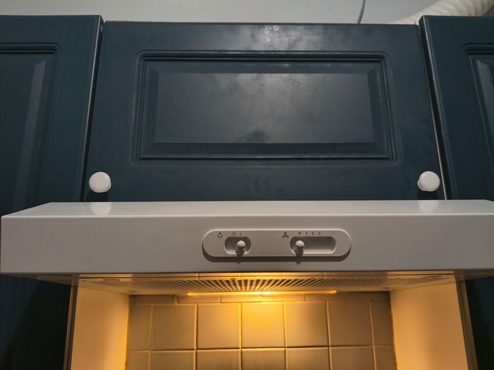 Kitchen hood