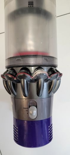Dyson cyclone V10