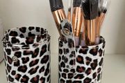 New Set of 9 Make-Up Brushes in Leopard Print Tube
