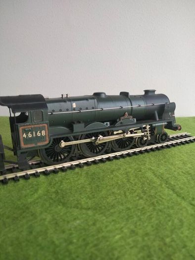 Airfix Steam Locomotive 46168