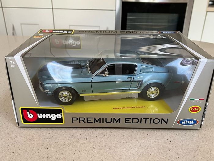 Ford Mustang GT Cobra Jet 1/18 Burago Rare