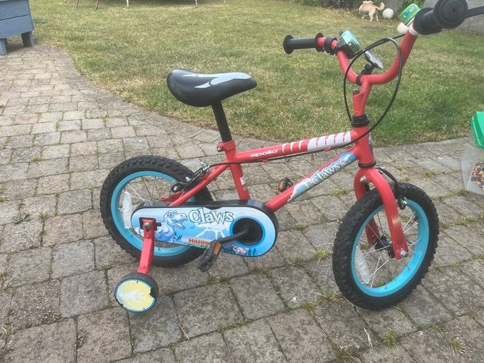 Halfords Kids bike