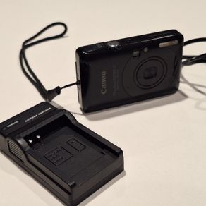 Canon PowerShot SD780 IS Digital ELPH 12.1MP Compact Digital Camera - Black (Pre-owned, Good Condition)