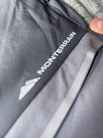 Medium mens monterrain tracksuit