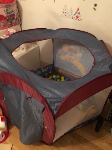 kids ball pit