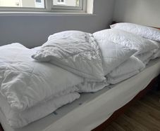 House hold air b&b bedding clearance