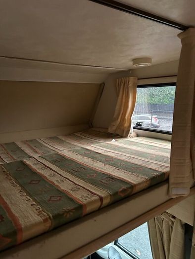 NI 2002 Autoquest 100 2.3 TD 4-Berth