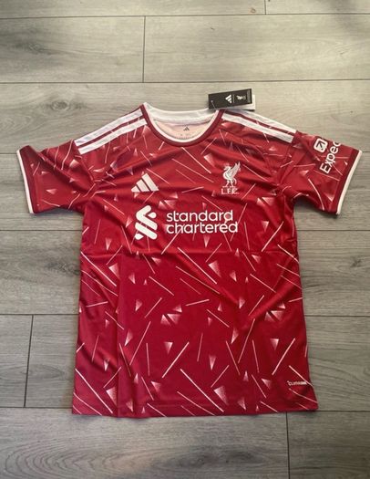 26/27 Liverpool Home Jersey Size M
