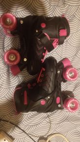 Roller blades