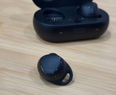 (Fitness standalone retro pack) Samsung Gear Icon X