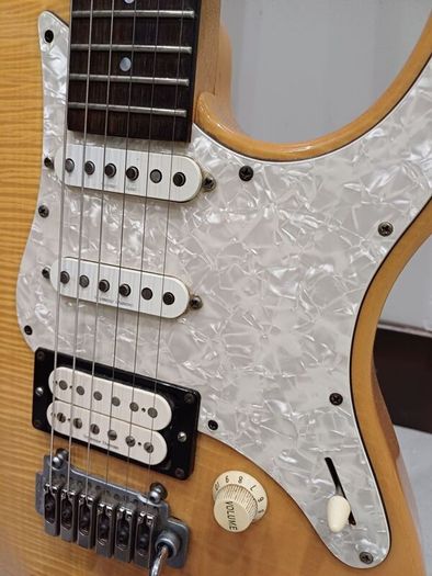 1998 Yamaha Pacifica 812 W