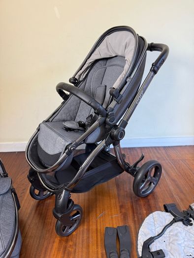 New condition Egg2 double or single pram