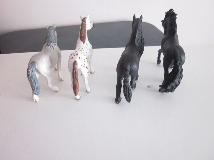 Schleich Horse Figures  X4