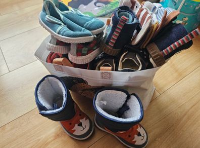 Clarks shoes lot