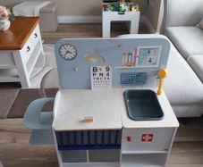 Wooden Vet Play Set