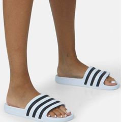 Unisex Adidas flip flops size UK8 EU42 Free post