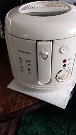 Morphy Richards Deep Fat Fryer.