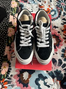 Converse Size 3