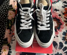 Converse Size 3