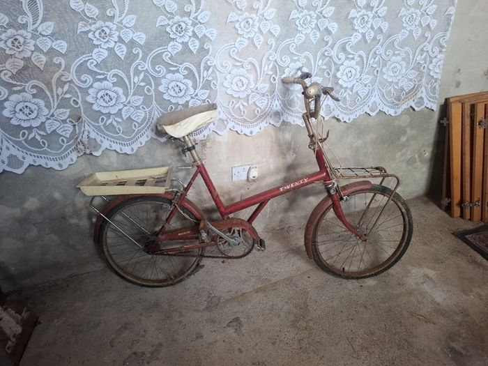 Old Raleigh  Bike