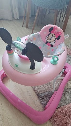 baby walker