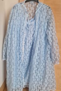 Vintage 1970s Baby Blue Lace Nightdress and Matching Robe Set  Size 30
