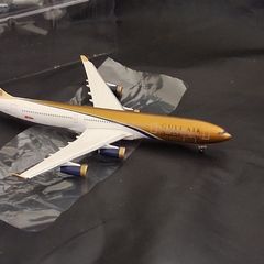 Herpa Wings 1:500 Gulf Air Airbus A340-300 Diecast Model #507455 A40-LG