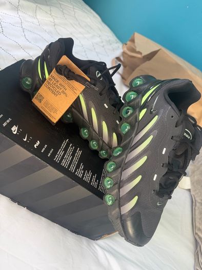 Nike DN8 2 pairs