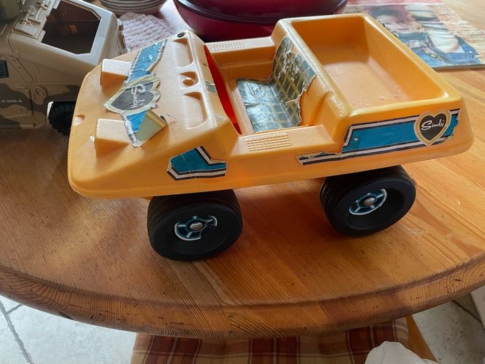 Retro Cindy car