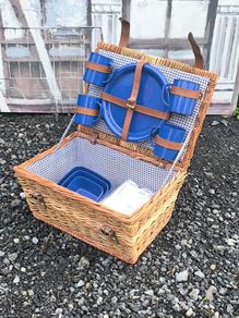 Vintage 4-Person Wicker Picnic Basket Set