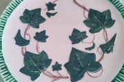 Hanging wall plate Majolica Zell Western Germany 7.75 inches Green Plate Grape Vines and Leaves MINTY