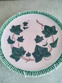 Hanging wall plate Majolica Zell Western Germany 7.75 inches Green Plate Grape Vines and Leaves MINTY