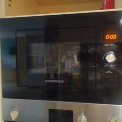 microwave oven