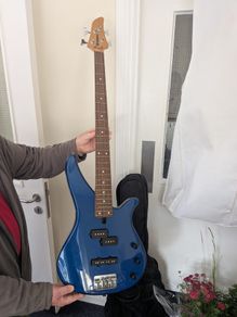 Yamaha electric guitar
