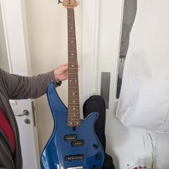 Yamaha electric guitar