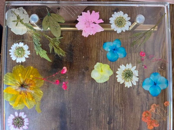 Botanical dried flower tray and tumbler