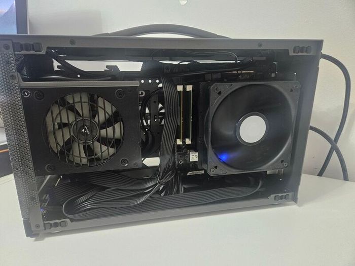 miniITX - AMD Ryzen 7, 32GB ddr5, Nvidia RTX 5060ti, 1tb nvme ssd, 1440p- gaming pc