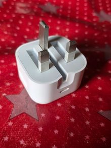 Apple 20W USB-C Power Adapter