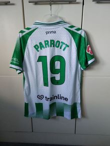 Hummel Replica Real Betis Parrot 19 BNWT