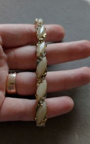 Vintage Monet Gold Tone Elastic Bracelet 1960s