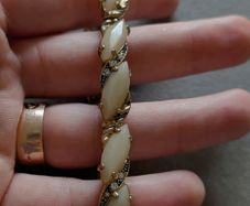 Vintage Monet Gold Tone Elastic Bracelet 1960s