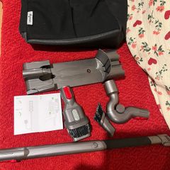 Dyson V8 bag & attachments
