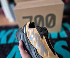 yeezy 700s