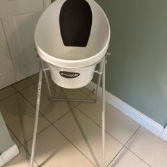 Snuggle baby bath & stand