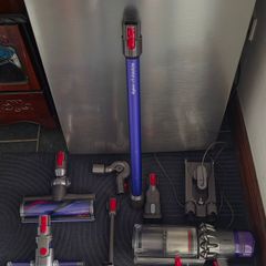Dyson V11 Absolute
