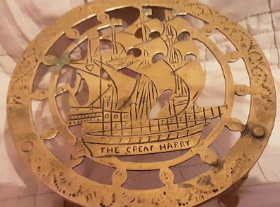 round brass trivet