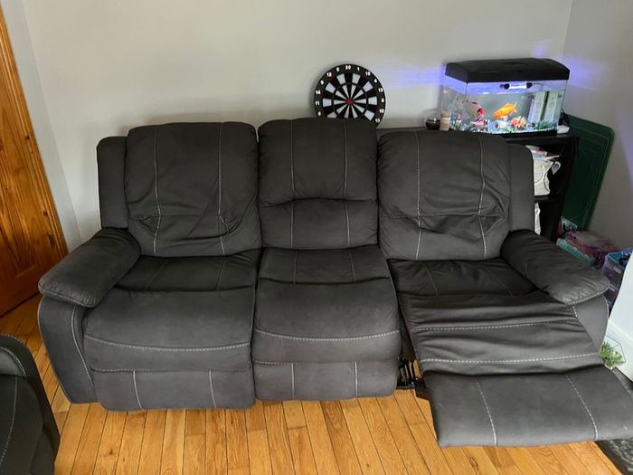 Recliner sofa