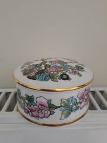 Vintage Kirsty Jayne trinket box