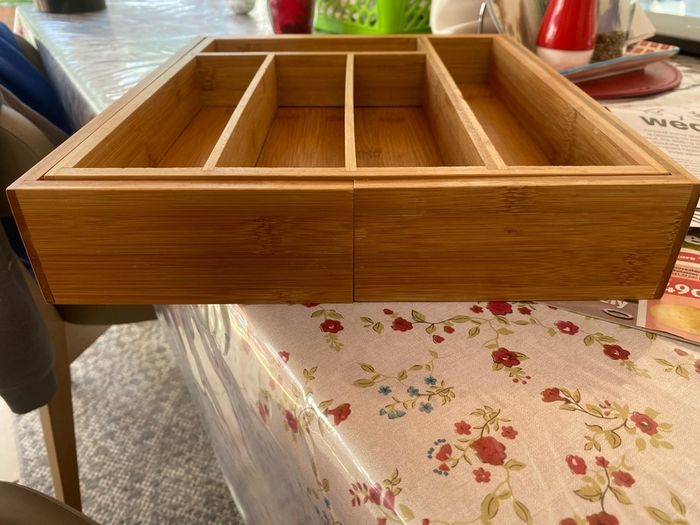 Bamboo cutlery tray