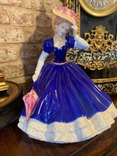 Royal Doulton figurine Pretty ladies "Mary"